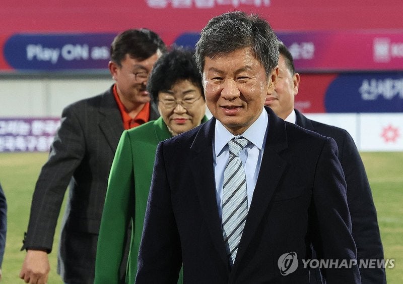 “<b>정몽규</b> 4선 막으려면 탄핵밖에 없다” <b>축구협회 노조</b>, 대의원 결단 촉...