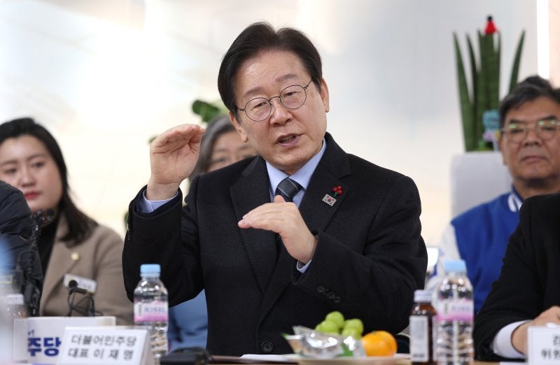 "검사·감사원장 탄핵, 직권남용" <b>이재명</b> 등 민주당 고발