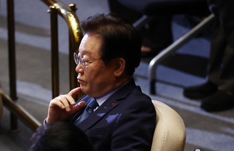 용산에 팩첵 당한 <b>이재명</b>, 예비비·우크라 발언 틀렸다