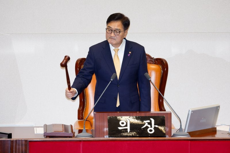 '내란 상설특검' 국회 <b>본회의</b> 통과...與 23명 찬성