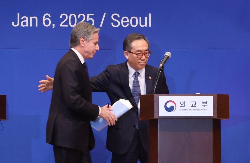 [종합] <b>한미 외교장관</b> “尹계엄에도 신뢰 회복..러 ‘북핵 용인’ 우려...