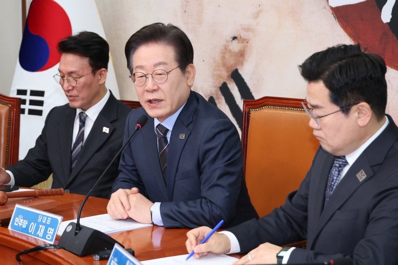 <b>상법 개정</b>안 본회의 상정 보류에...<b>이재명</b> "다음 회기에 반드시 처리"