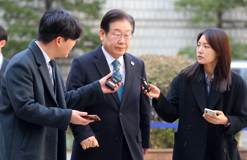 <b>이재명</b>, <b>선거법</b> 2심 재판부에 <b>위헌심판</b>제청 추가 신청