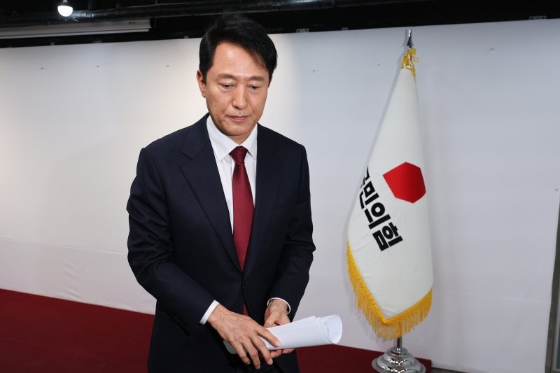 <b>오세훈</b>, 급작스런 '<b>대선</b> <b>불출마</b>'...왜?