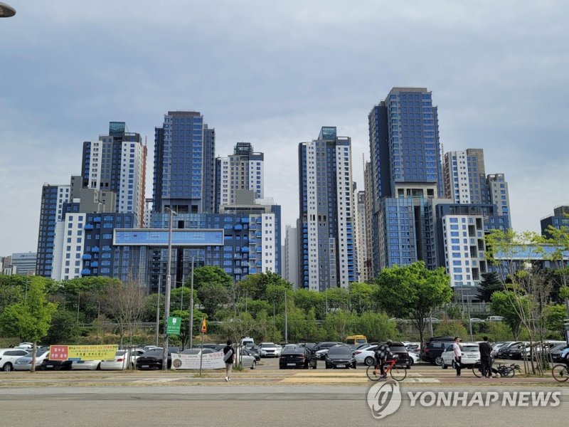 서울 서초구 반포동 '래미안원베일리' 전경.사진=연합뉴스