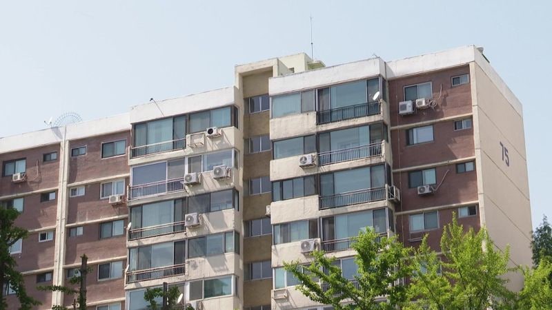 <b>압구정</b> <b>최고가</b> 130억에 팔린 '이곳' 깜짝