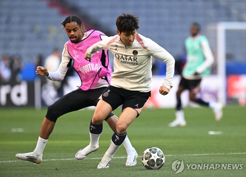 PSG <b>이강인</b>, <b>챔피언스리그</b> 우승 도전... 출전 명단에는 포함됐는데