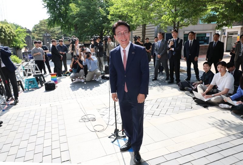 <b>김민석 총리 후보</b>자 “제2 IMF 같이 어려운 상황...첫째 둘째 셋째도 민...