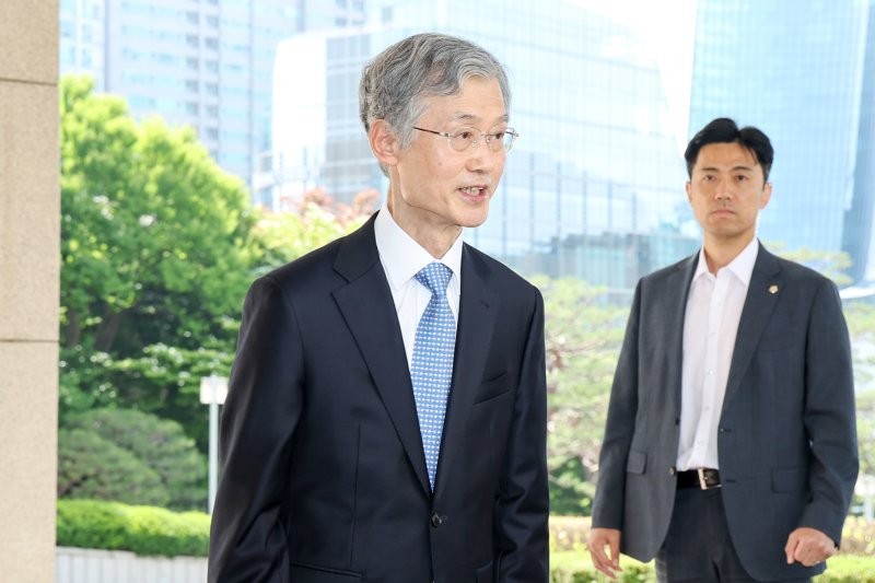 <b>조희대</b> 대법원장, <b>대법관 증원</b>법에 "국회와 <b>협의</b>…공론의 장 마련되길"