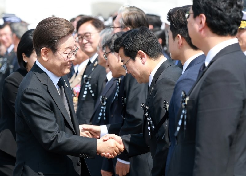 李대통령, 삭감된 <b>광복회 예산</b> 빠른 <b>원상복구</b> 당부