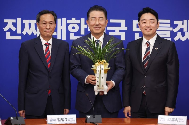 이재명 <b>대통령</b>, <b>여야 원내대표</b> 오찬 제안…비서실장 통해 초청
