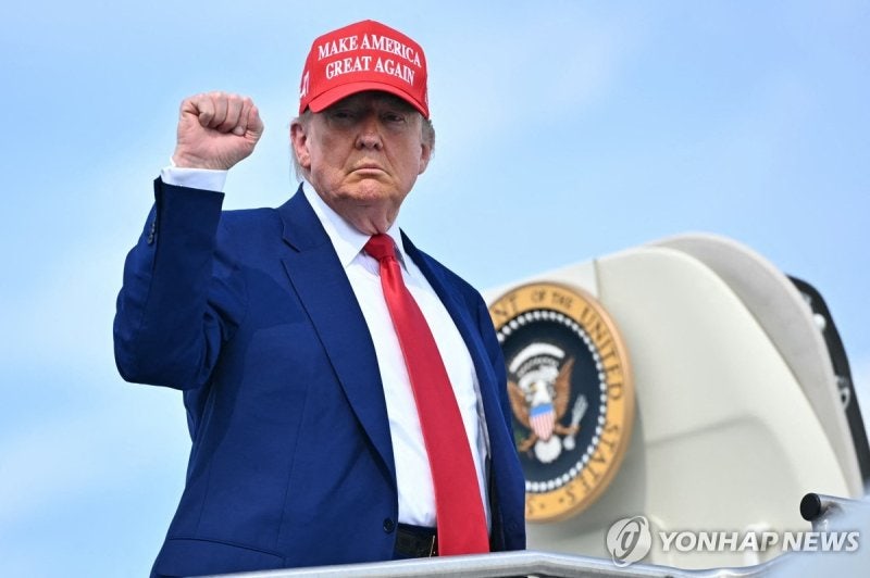 트럼프, 포르도 등 <b>이란 핵시설</b> 3곳 <b>공습</b>…"이제 평화의 시기"