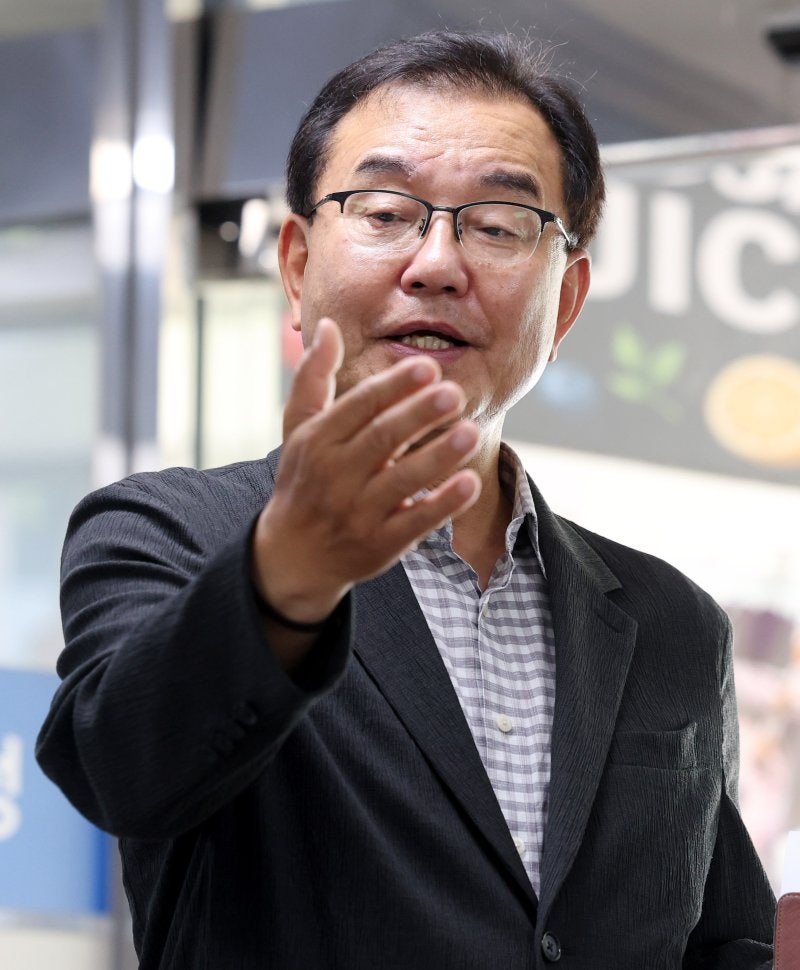 <b>채상병 특검</b> 본격 법률검토 착수..."尹 다른 <b>수사</b> 이후 소환할 것"