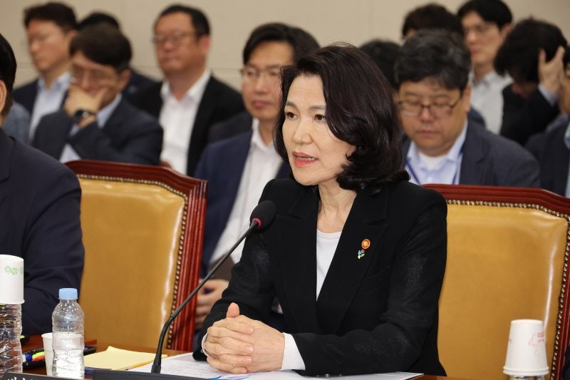 국회 과방위, <b>방송 3법 처리</b> 연기…추경은 증액 심사 마쳐