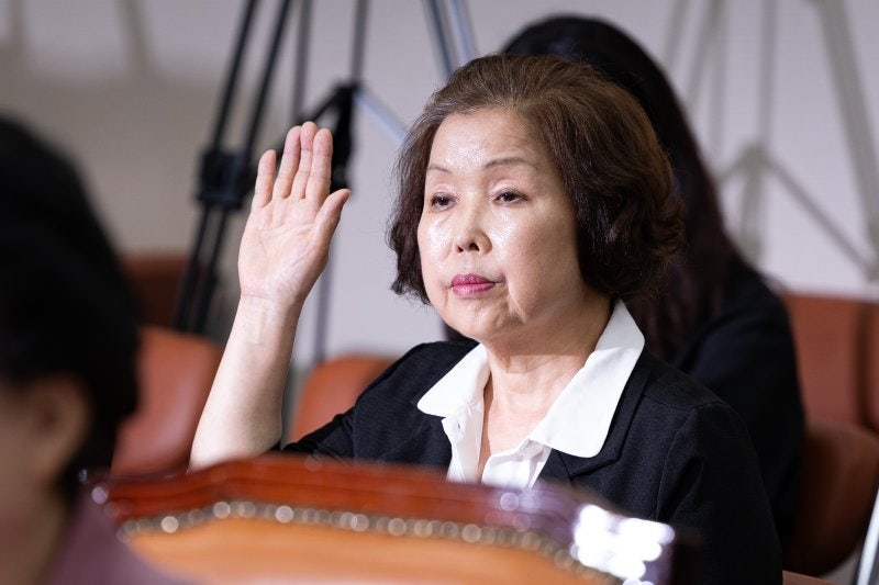 ‘전두환 명예회복’ 노렸던 <b>리박스쿨</b>..<b>손효숙</b> “학살 판단 어렵다”