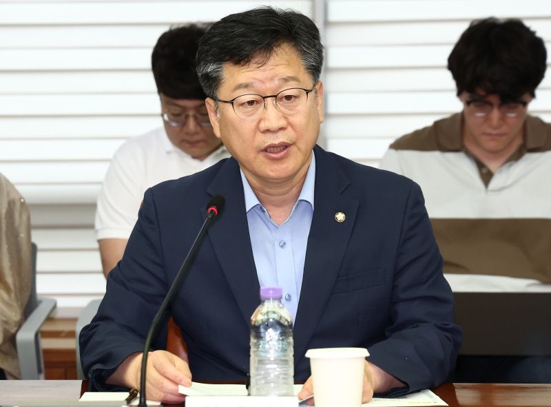 <b>완주</b>·<b>전주</b> 통합단체 "통합 반대하는 안호영 의원 사퇴하라"