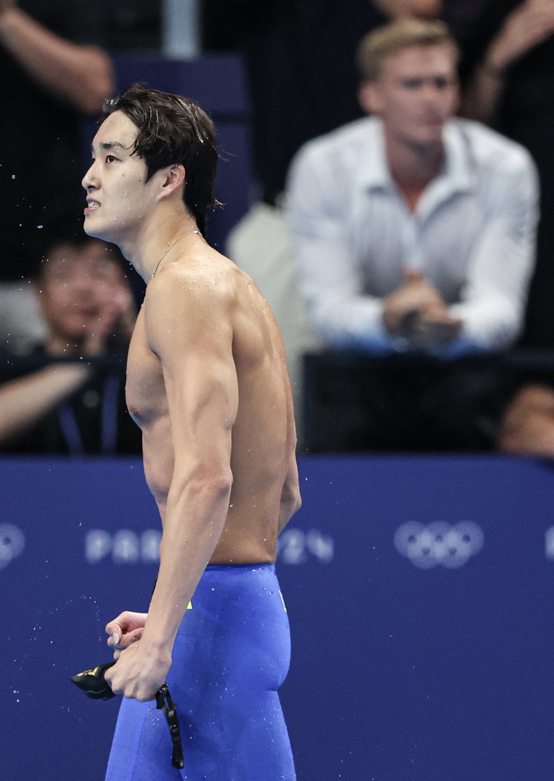 "왕좌를 향한 질주" <b>김우민</b>, 세계선수권 <b>자유형</b> 400m <b>결승</b> 안착… 쇼트‧...