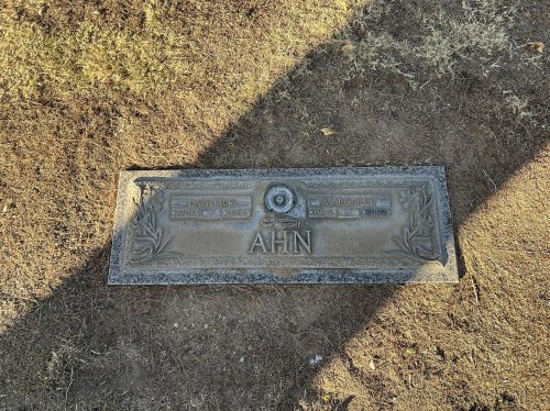 국가보훈부는 1982년 미국 애리조나주에서 사망한 안중근 의사(1962년 대한민국장)의 조카인 안원생 지사(1990년 애족장)의 묘소가 확인됐다고 3일 밝혔다. 국가보훈부 제공