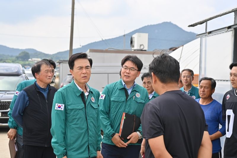 <b>김태흠</b> 충남지사, <b>호우 피해 복구</b> 현장 점검