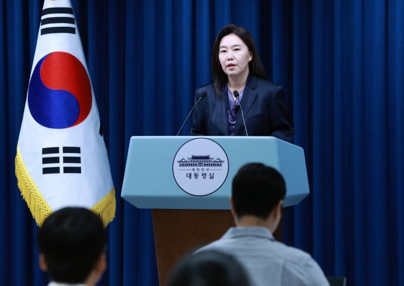 李<b>대통령</b>, 의정부 아파트 추락사에 "<b>산재</b> 즉시 <b>직보</b>·대책 보고" 지시