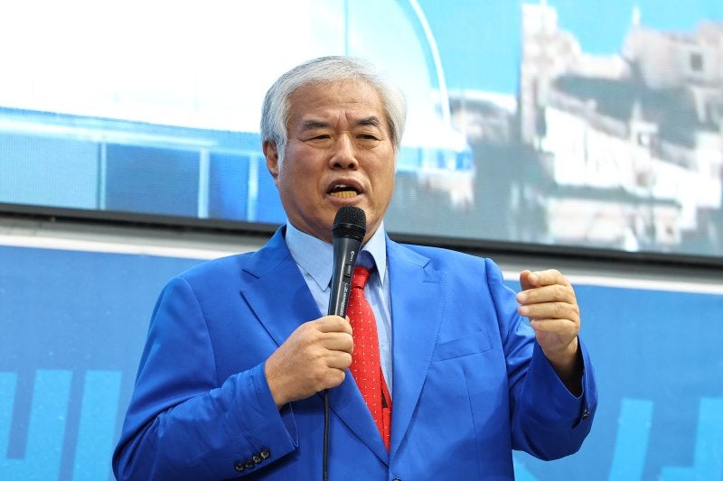 <b>전광훈</b> "尹정부 <b>대통령</b>실 <b>비서관</b> 여러 번 만나"...지원 요청 질문엔 답...