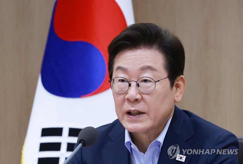 李대통령 "<b>검찰개혁</b> 쟁점 국민 앞서 합리적 <b>토론</b>…내가 주재할 수도"