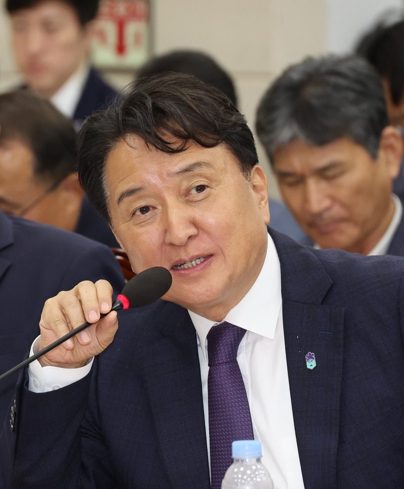<b>오송 참사 국정조사</b> 시작… <b>김영환</b> 충북지사 질타