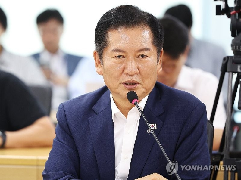 <b>정청래</b> '<b>나경원 패스트트랙</b> 실형 구형'에 "법사위 스스로 나가라" 촉구