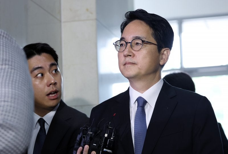 <b>심우정</b> 전 총장, <b>채상병 특검</b>팀 피의자 출석...'이종섭 출금해제' 조사