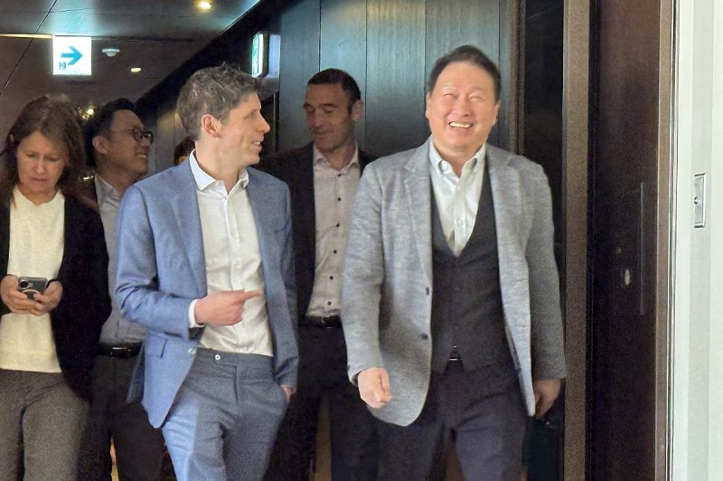 <b>이재용</b>·<b>최태원</b>·<b>올트먼</b> 3자 사전 연쇄 회동...오후 6시 李대통령 면담