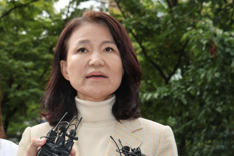 <b>이진숙</b> '<b>공소시효</b>' 공격받은 경찰 "6개월 내 반드시 조사해야"