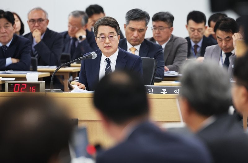 '김현지'로 시작된 경기도 <b>국정감사</b>...초반부터 자료제출 두고 '신경전...