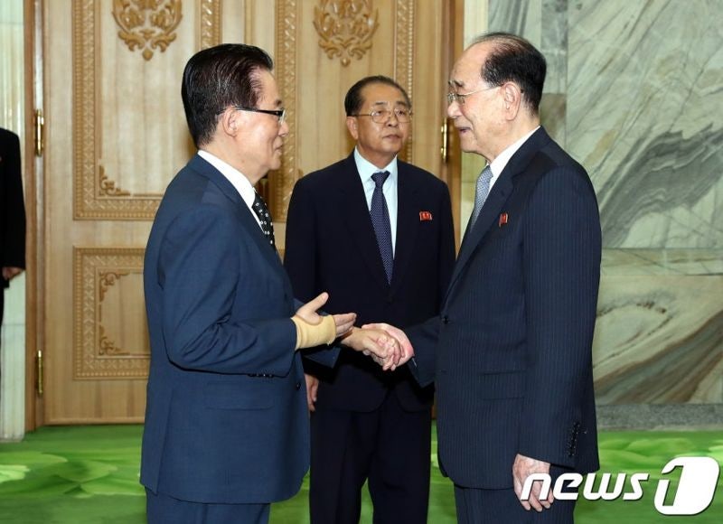 박지원 "北 <b>김영남 조문특사</b>로 평양 보내달라" 정부에 자청