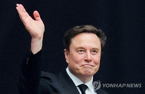 <b>머스크</b> 1450조 <b>보상안</b> 가결...조건은 '<b>테슬라</b> 시총 8조5천억달러'