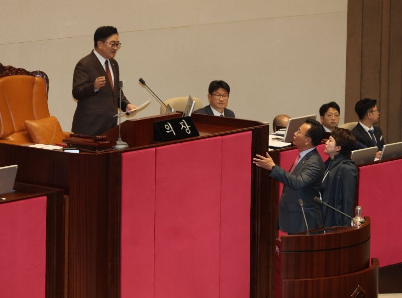 김윤덕 국토장관 불참 방아쇠...비쟁점 법안 처리서도 여야 <b>충돌</b>