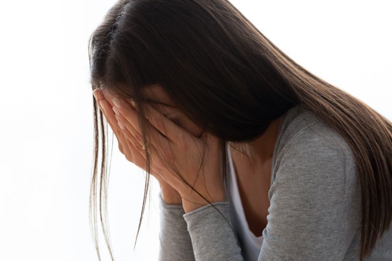 낙태비 주고 연락 끊어 19세 코피노 엄마가 스스로 목숨을 끊었어