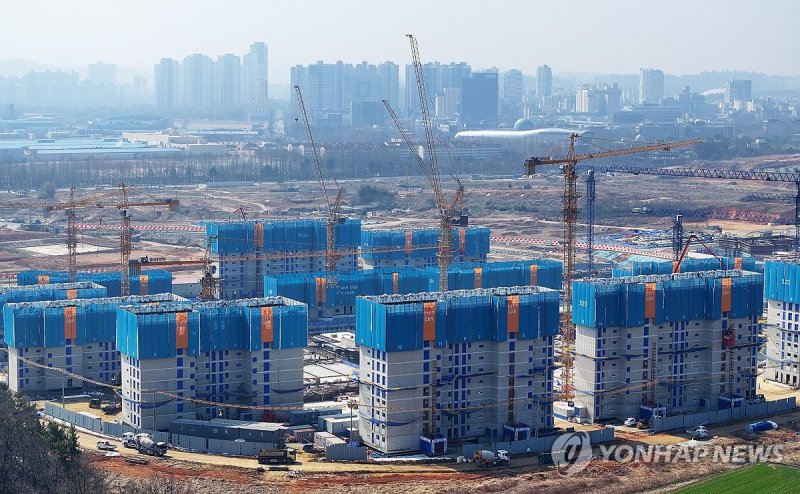 주택 공급 난리인데 개발 올스톱 위기...PF 유동화 사업장 '뚝'