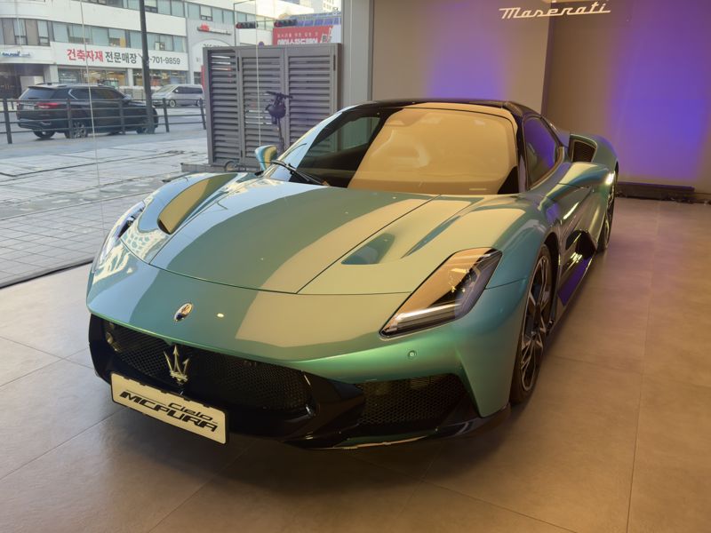 17일 서울 용산구 마세라티 전시장에서 국내 최초 공개된 마세라티 'MC푸라' 외관 모습./사진=김동찬 기자.