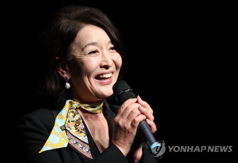 연극배우 윤석화.연합뉴스