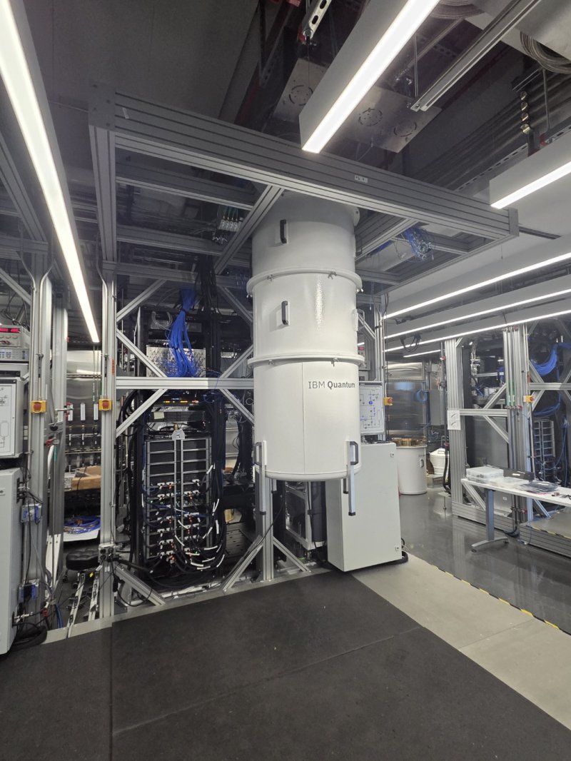미국 뉴욕주 요크타운하이츠에 위치한 IBM 토머스 왓슨 연구소의 '양자 특성화 연구실'.이곳은 IBM이 만든 모든 양자시스템을 실험하는 곳이다.사진=이병철 기자