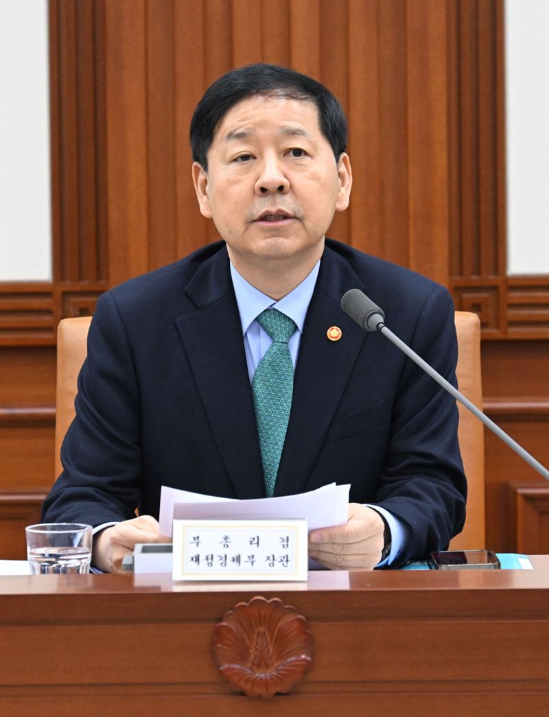 구윤철 부총리 겸 재정경제부 장관이 7일 정부서울청사에서 열린 민생경제관계장관회의에서 발언하고 있다.재경부 제공