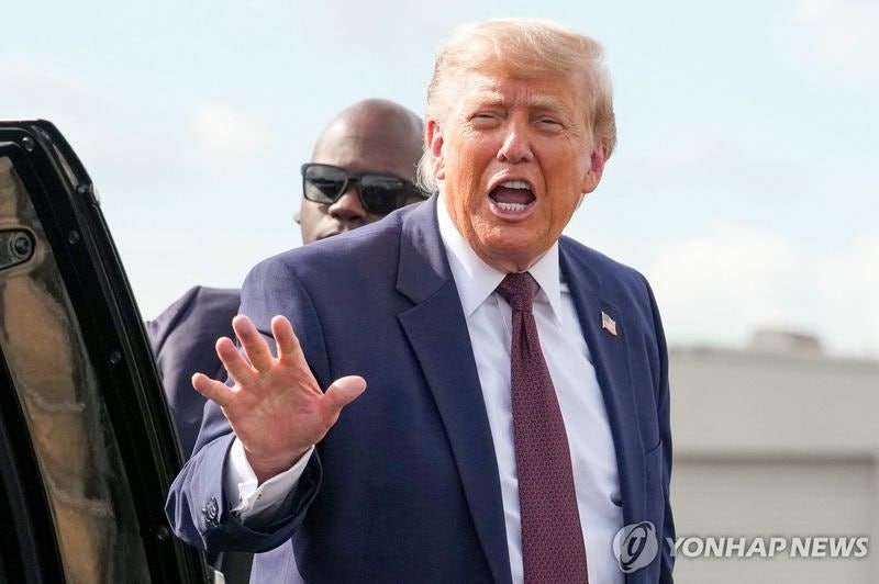 <b>트럼프</b> "이란, '<b>호르무즈</b>서 <b>통행료</b> 없다'통보해 와"