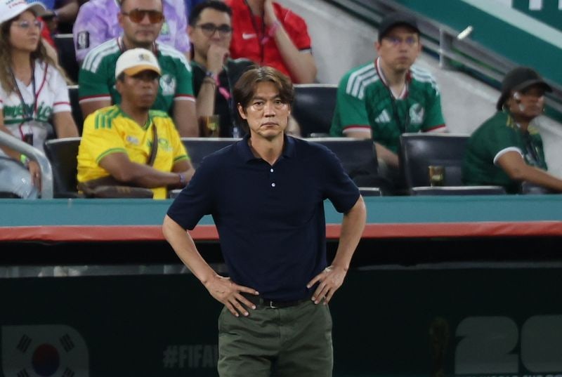"모든 결과는 내 책임" 고개 숙인 홍명보… 비기면 가는 길 제 발로 걷어찼다 [2026 월드컵]