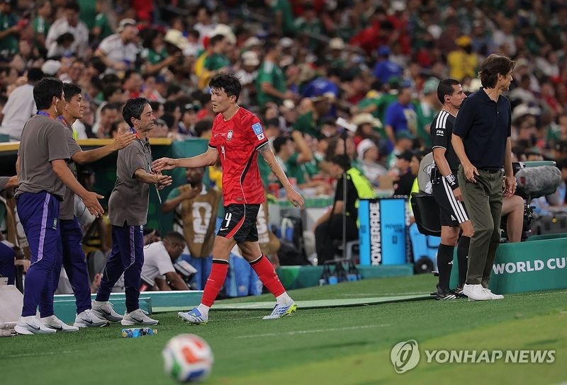 "벤치 향한 불만? 오해입니다"… 김민재, 억울함 털어낸 제스처의 진실 [2026 월드컵]