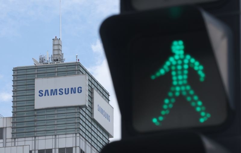 하루에 주가 7% 빠졌는데...증권사에선 "흔들리지 말자"만 외치는 삼성전자
