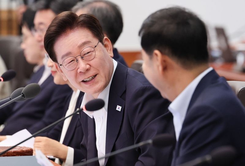 "난 이제 집 없다" <b>李대통령</b>, 분당 <b>아파트</b> 팔렸다…靑 "곧 완료"