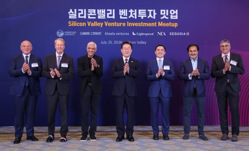 李<b>대통령</b> "한미강점 결합 '다음 세대 삼성·현대·SK·네이버' 만들자"