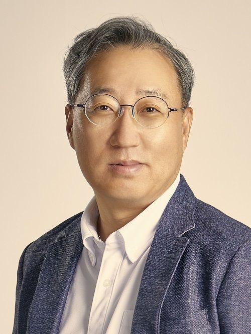 <b>카카오뱅크</b>, 상반기 <b>순익</b> 3280억원..."역대 <b>최대</b>, 비이자사업 다각화 결...