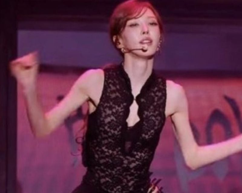 "기괴하다"…웬디 무대 실루엣 악플 논란
