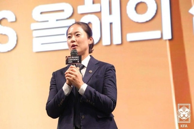김유정 심판. 연합뉴스